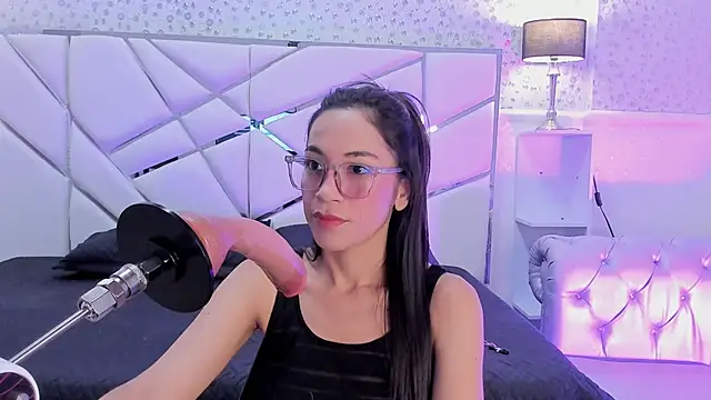 GabbiePrice online show from March 23, 11:43 am