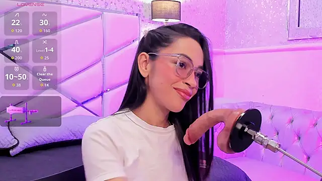 GabbiePrice online show from April 30, 2:46 pm