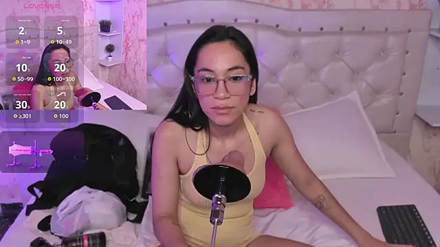 GabbiePrice online show from February 5, 2:24 pm