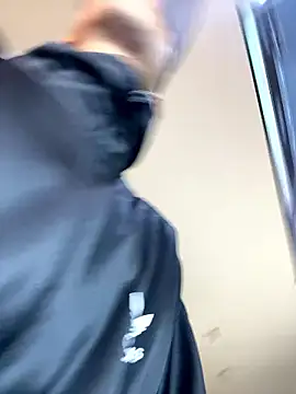 DerryAndIzzy online show from January 10, 5:36 am