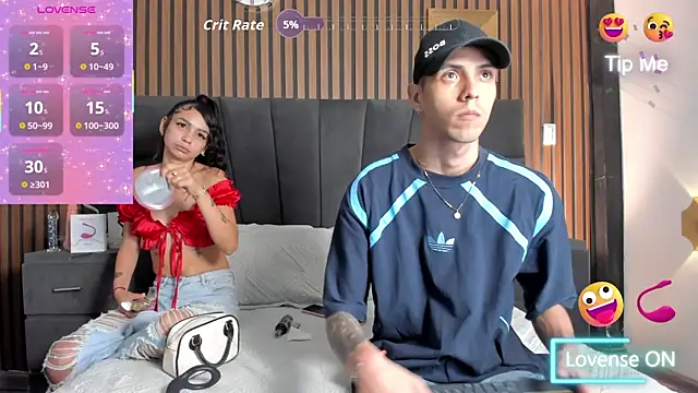 DerryAndIzzy online show from October 21, 4:23 am