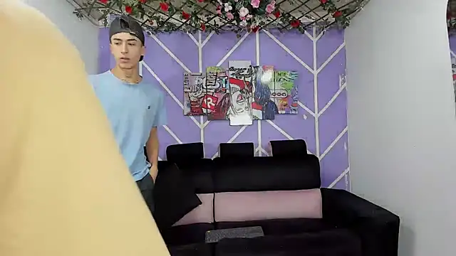 heyy noah11 online show from February 21, 1:24 pm