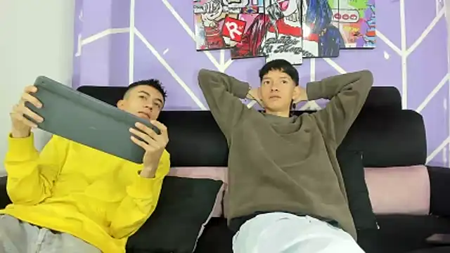 heyy noah11 online show from March 17, 1:14 pm