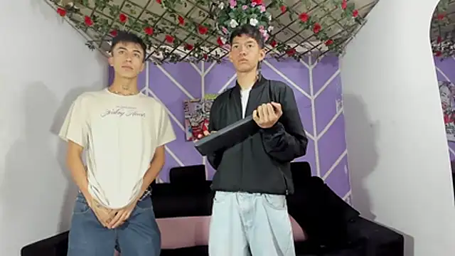 heyy noah11 online show from February 26, 1:33 pm