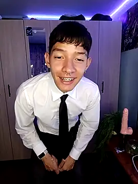 heyy noah11 online show from November 2, 2:49 am