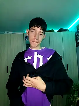 heyy noah11 online show from November 3, 1:33 am