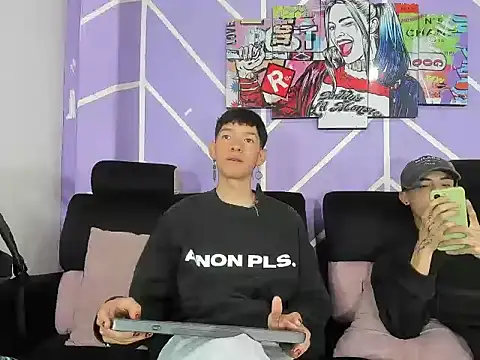 heyy noah11 online show from April 3, 1:17 pm