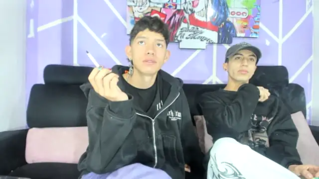 heyy noah11 online show from April 14, 1:38 pm