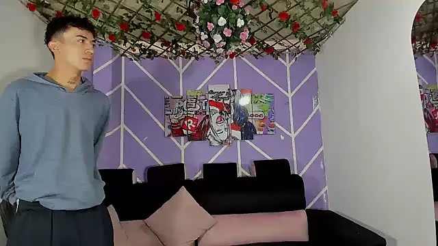 heyy noah11 online show from February 20, 1:24 pm