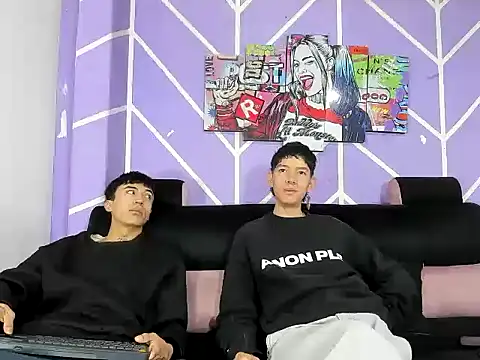 heyy noah11 online show from May 26, 1:20 pm