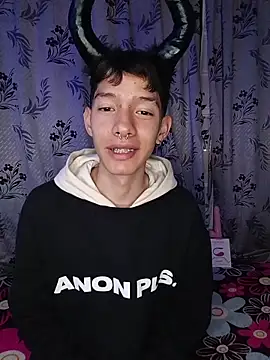 heyy noah11 online show from November 13, 3:10 am