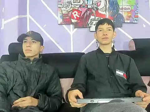 heyy noah11 online show from April 4, 1:17 pm