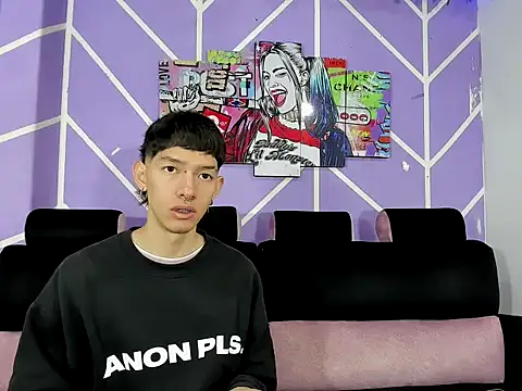 heyy noah11 online show from February 5, 1:18 pm