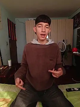 heyy noah11 online show from November 10, 8:14 pm