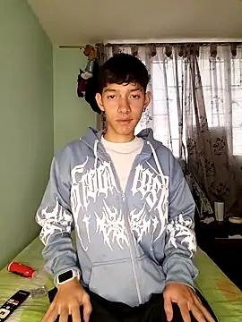 heyy noah11 online show from November 26, 10:10 pm