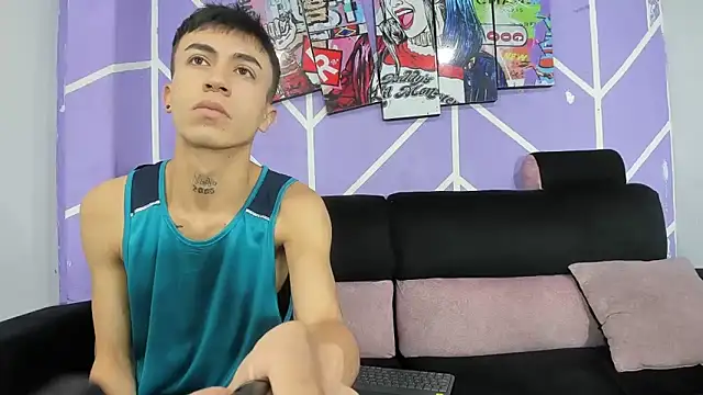 heyy noah11 online show from March 26, 1:42 pm