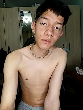 heyy noah11 online show from April 28, 2:27 am