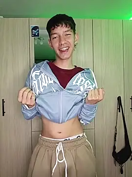 heyy noah11 online show from November 18, 1:54 am