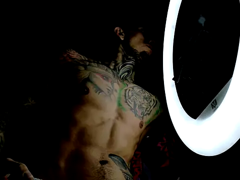 Snapshot of Molotov_Explosive chatting on October 13, 4:30 pm Molotov Explosive online show from October 13, 4:30 pm