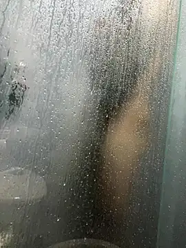 Snapshot of Molotov_Explosive chatting on November 15, 9:08 pm Molotov Explosive online show from November 15, 9:08 pm