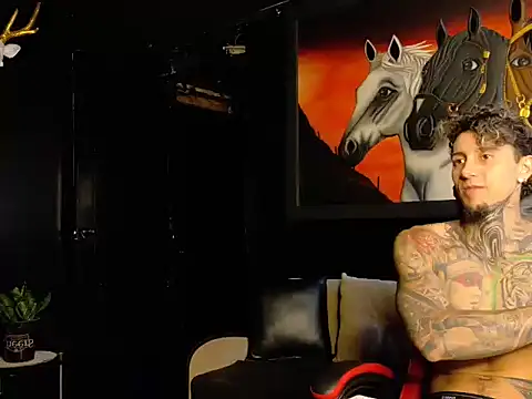 Snapshot of Molotov_Explosive chatting on November 18, 4:43 pm Molotov Explosive online show from November 18, 4:43 pm