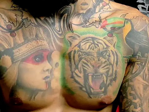 Snapshot of Molotov_Explosive chatting on October 18, 12:34 am Molotov Explosive online show from October 18, 12:34 am