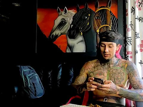 Snapshot of Molotov_Explosive chatting on December 1, 7:15 pm Molotov Explosive online show from December 1, 7:15 pm