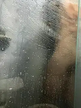 Snapshot of Molotov_Explosive chatting on November 9, 9:41 pm Molotov Explosive online show from November 9, 9:41 pm