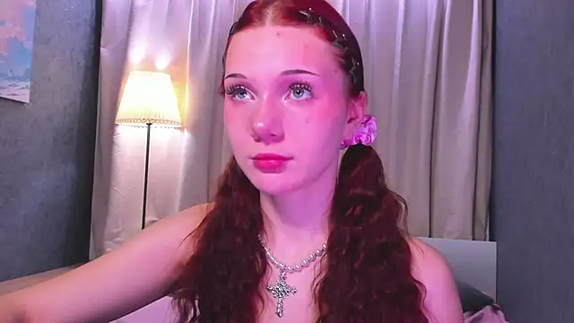 Snapshot of MargoViento chatting on February 20, 8:33 pm MargoViento online show from February 20, 8:33 pm