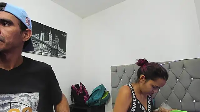 Sofi And Santy online show from February 1, 1:15 am