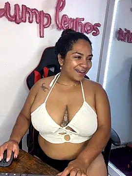  Lissa 01 online show from October 30, 2:43 am