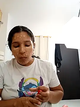 Snapshot of Belindamuller chatting on January 6, 11:20 pm Belindamuller online show from January 6, 11:20 pm