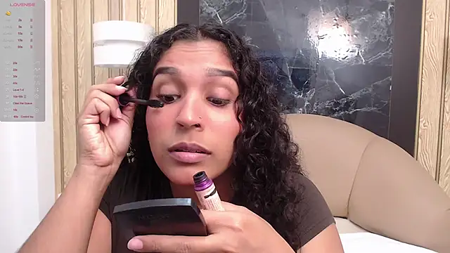 Snapshot of Belindamuller chatting on February 18, 11:34 pm Belindamuller online show from February 18, 11:34 pm