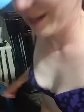 Snapshot of creamycouple69 chatting on May 28, 1:50 pm creamycouple69 online show from May 28, 1:50 pm