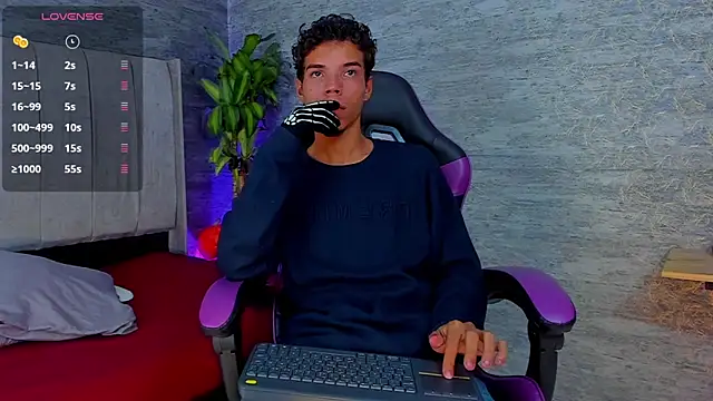 Snapshot of jhojan_foxxx_ chatting on November 2, 11:15 am jhojan foxxx online show from November 2, 11:15 am