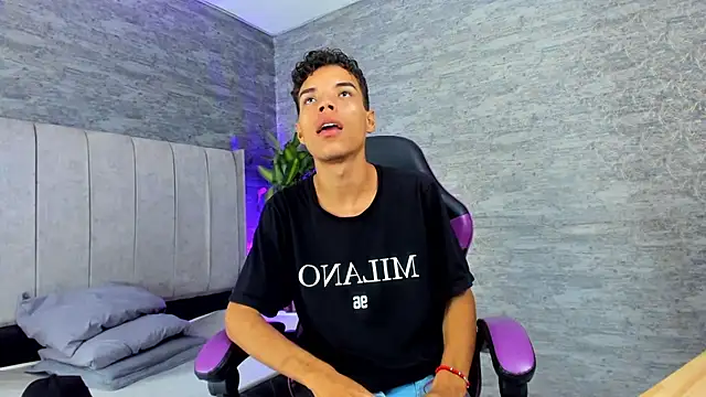 Snapshot of jhojan_foxxx_ chatting on November 19, 8:31 pm jhojan foxxx online show from November 19, 8:31 pm