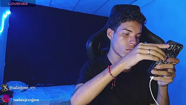 Snapshot of jhojan_foxxx_ chatting on November 28, 8:42 pm jhojan foxxx online show from November 28, 8:42 pm