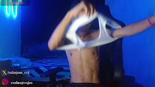 Snapshot of jhojan_foxxx_ chatting on November 22, 8:29 pm jhojan foxxx online show from November 22, 8:29 pm