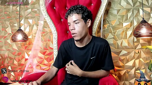 Snapshot of jhojan_foxxx_ chatting on October 27, 10:33 pm jhojan foxxx online show from October 27, 10:33 pm