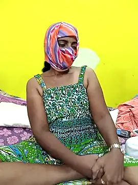 Snapshot of tamilmuthulaxmi chatting on October 11, 3:40 am tamilmuthulaxmi online show from October 11, 3:40 am