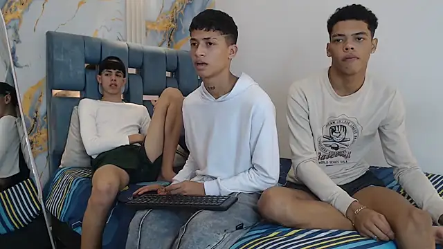 EMPIRE BOYS1 online show from February 19, 7:33 pm