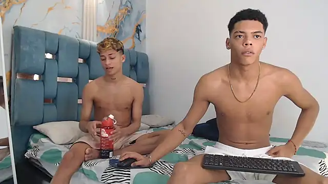 EMPIRE BOYS1 online show from March 17, 7:50 pm