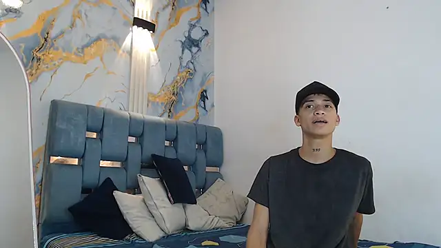 EMPIRE BOYS1 online show from February 21, 7:38 pm