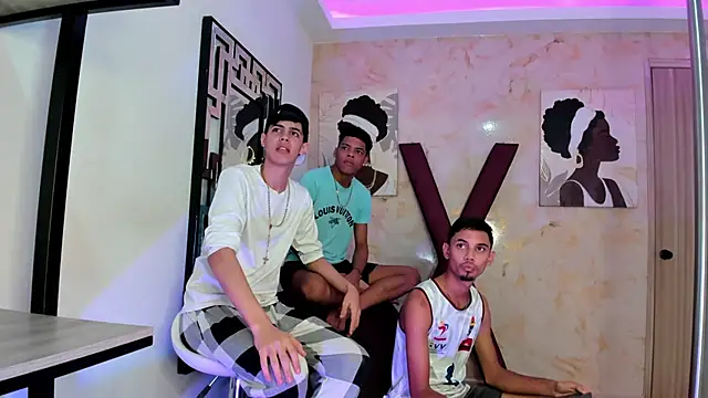 EMPIRE BOYS1 online show from April 15, 7:29 pm