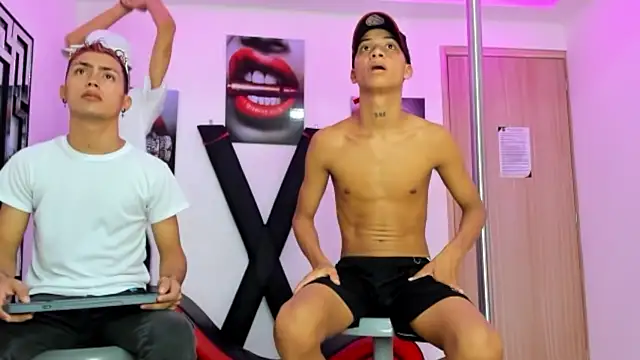 EMPIRE BOYS1 online show from October 22, 7:24 pm