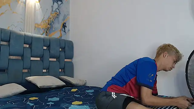 EMPIRE BOYS1 online show from March 26, 7:12 pm