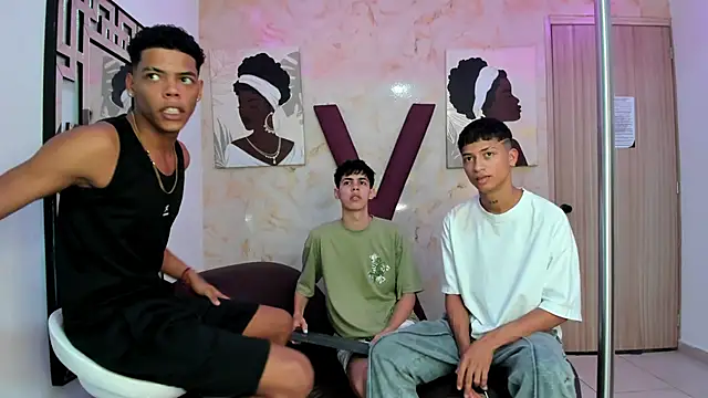 EMPIRE BOYS1 online show from February 13, 7:58 pm