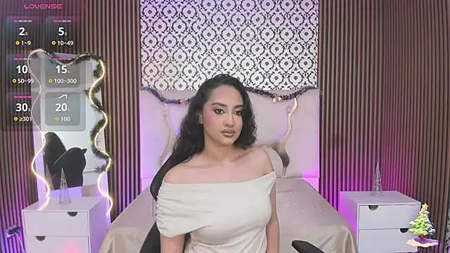 Snapshot of BEELLA_TAY1 chatting on November 23, 12:26 pm BEELLA TAY1 online show from November 23, 12:26 pm