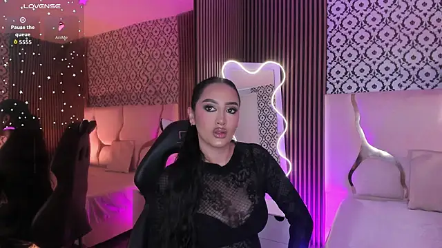 Snapshot of BEELLA_TAY1 chatting on December 5, 12:15 pm BEELLA TAY1 online show from December 5, 12:15 pm