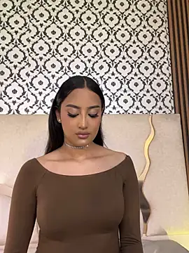 Snapshot of BEELLA_TAY1 chatting on November 6, 4:11 pm BEELLA TAY1 online show from November 6, 4:11 pm